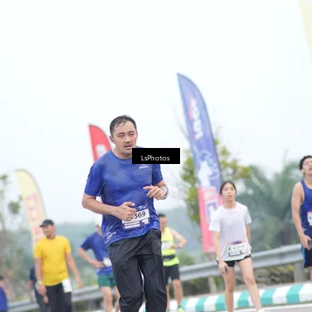 Runner Photo 7389920