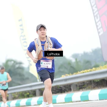 Runner Photo 7389921