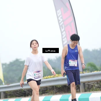 Runner Photo 7389931