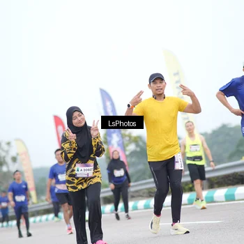 Runner Photo 7389936