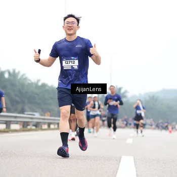 Runner Photo 7389955