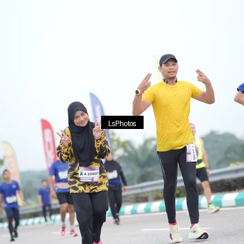 Runner Photo 7389956