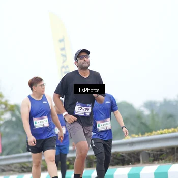 Runner Photo 7389960