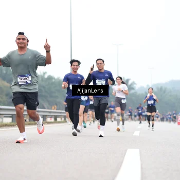Runner Photo 7389980