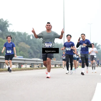 Runner Photo 7389989