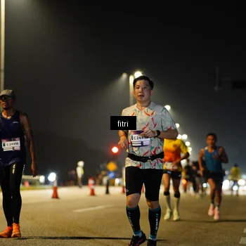 Runner Photo 7390018