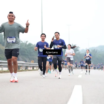 Runner Photo 7390025