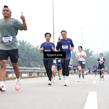 Runner Photo 7390030