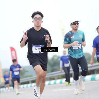 Runner Photo 7390041