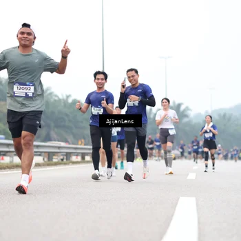 Runner Photo 7390050