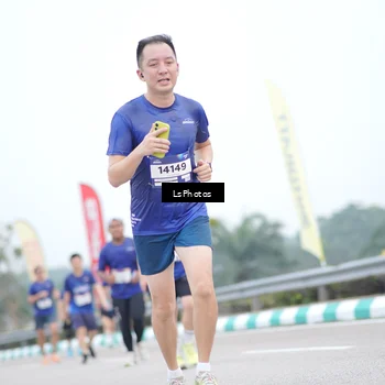 Runner Photo 7390063