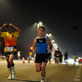 Runner Photo 7390075