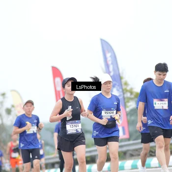 Runner Photo 7390078