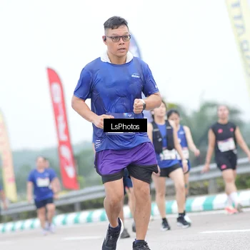 Runner Photo 7390088