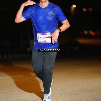 Runner Photo 7390102
