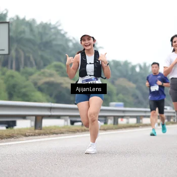 Runner Photo 7390104