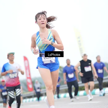 Runner Photo 7390114