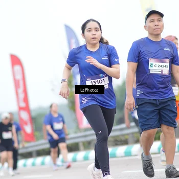 Runner Photo 7390122
