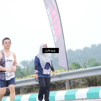 Runner Photo 7390136
