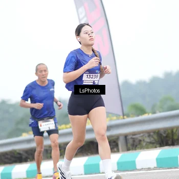 Runner Photo 7390154