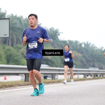 Runner Photo 7390200