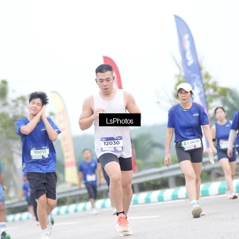 Runner Photo 7390236