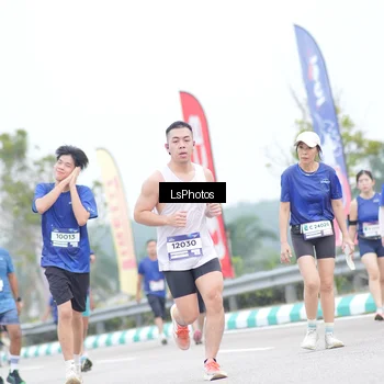 Runner Photo 7390243