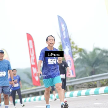 Runner Photo 7390261