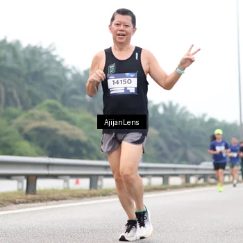Runner Photo 7390285