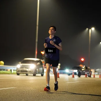 Runner Photo 7390290