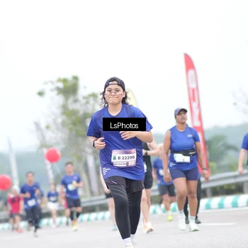 Runner Photo 7390297