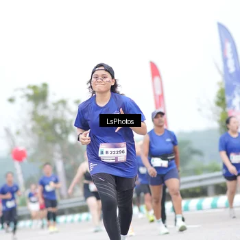 Runner Photo 7390302