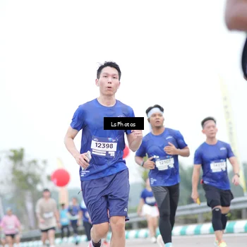 Runner Photo 7390323