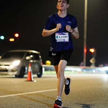 Runner Photo 7390327