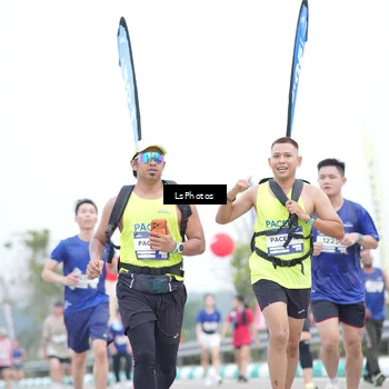 Runner Photo 7390330