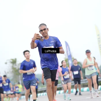 Runner Photo 7390352