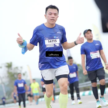 Runner Photo 7390381