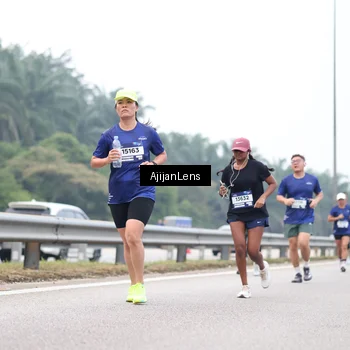 Runner Photo 7390391