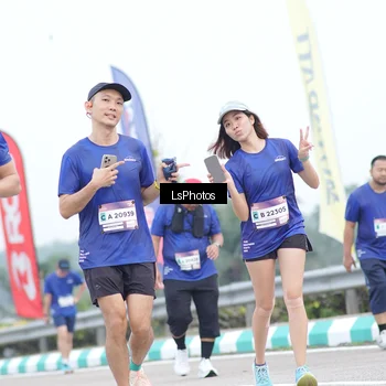 Runner Photo 7390407