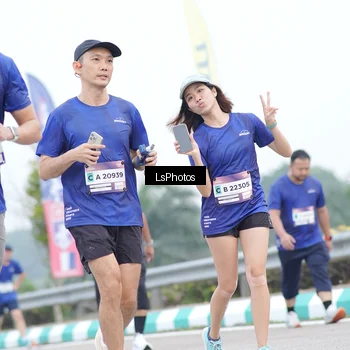 Runner Photo 7390412