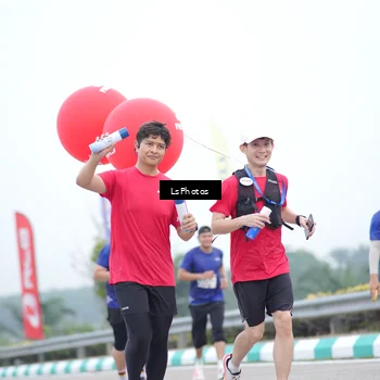 Runner Photo 7390436
