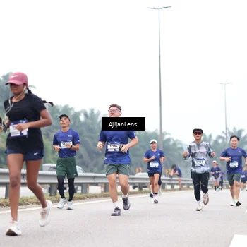 Runner Photo 7390441