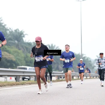 Runner Photo 7390443