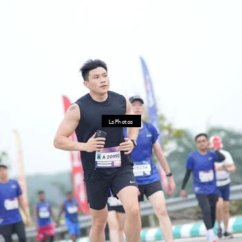 Runner Photo 7390455