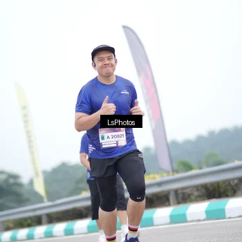 Runner Photo 7390462