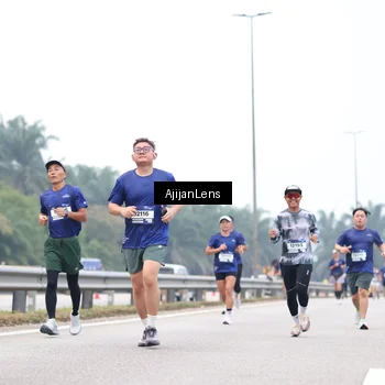 Runner Photo 7390464