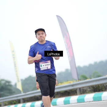 Runner Photo 7390465