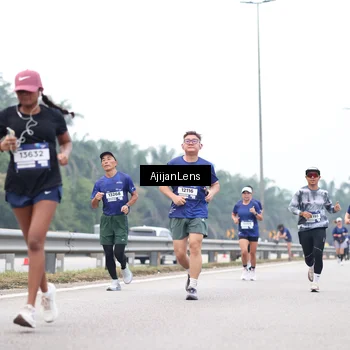 Runner Photo 7390479