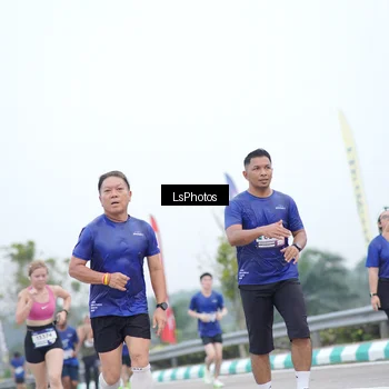 Runner Photo 7390484