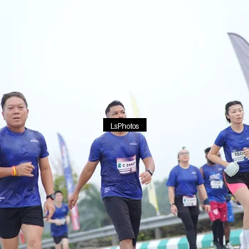 Runner Photo 7390509